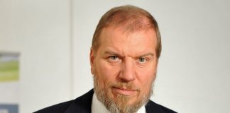 Выгодоприобретатель Redsys заочно задержан за взятки государственным служащим ПФР на 250 млн руб. Коррупционеры попилили договоры на 10 миллиардов руб.