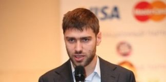 Николая Смирнова вернули в дело об «отцовстве».