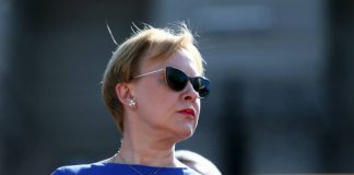 С главы города потребовали дубайские