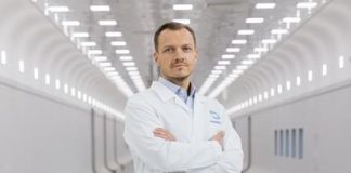 Прививка от скромности Владимира Христенко.