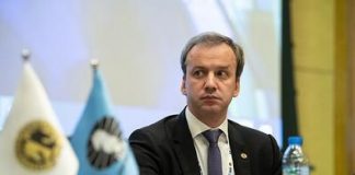 Черные и белые кассы российских шахмат.