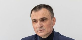 Бывший руководитель УФССП по Пермскому краю из дома переехал в СИЗО за звонки и встречу со очевидцем по делу об обнале 222 млн руб.