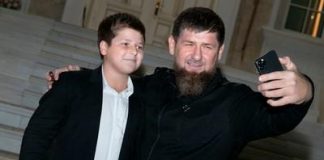 Часы 14-летнего Адама Кадырова.