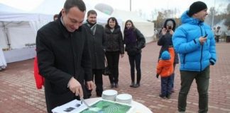 Кто «кинул» на пол млрд зятя главу правительства