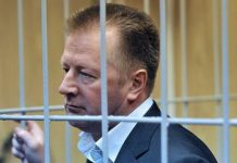 Александр Елькин пошел на вторую посадку.