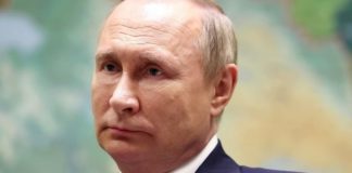 Владимир Путин подверг критике, Мантурова за отсутствие заказов у компаний на новые воздушные суда