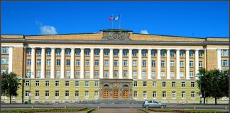 Участникам СВО позволят вести торговлю сосисками на Софийской площади в Великом Новгороде