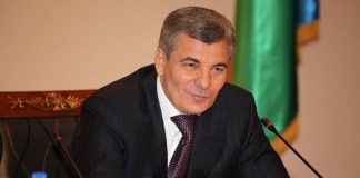 Клан члена сената «патриотически» скупает у иноземцев активы сетей общественного питания Starbucks, KFC и стройгипермаркетов OBI в Российской Федерации
