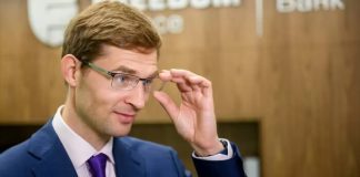 Правосудие подбирается к Тимуру Турлову. Мойщик запятанных средств располагается под следствием за многочисленные аферы