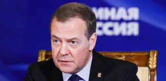 Медведев сообщил о невозможности развалить Российскую Федерацию