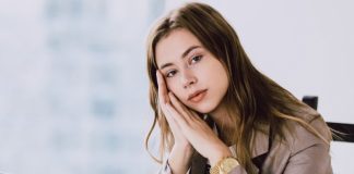 «Матерь бложья» Александра Митрошина дробила прибыль от инфоцыганства по различным ИП и сберегала на налогах