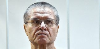 Улюкаев сбрасывает поэтический пар через крышечку