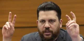 Леонид Волков получил и расписался.