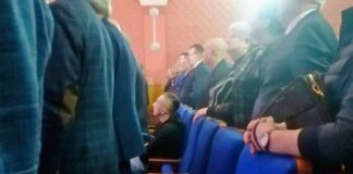 Не вставший во время гимна Рф депутат откомментировал получение повестки
