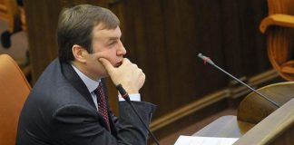 Депутатские закрома. Виктор Зубарев: мастодонт без политического веса