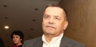 «Твою мама, у меня завтра выступление в Дмитрове»: возлюбленный исполнитель Владимира Путина Николай Расторгуев не подтвердил свою критическую госпитализацию