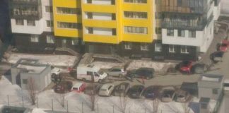В новосибирском ЖК нашли труп женщины