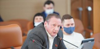 «Все камеры будут уничтожены». Депутат Дюков высказался о бое с коллегой Гриневым