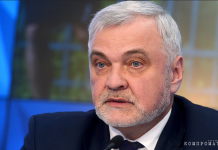 Руководитель Республики Коми отчитал сотрудника ДПС за просьбу убрать машинки участвующих заседания, стоящие в неположенном месте, и потребовал «знатный эскорт»