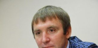 Главу Красспорта оставили в СИЗО до августа