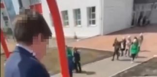 В школе в Молодёжном ученики сбросили с горки младшеклассника