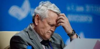 Александр Асеев вывел особняк за 46 млн руб. на дочь.