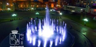 Томские фонтаны трижды в день собирают горожан на светомузыкальное шоу