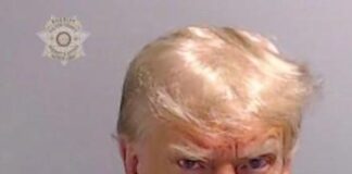Арестантское фото бывшего президента США Дональда Трампа.