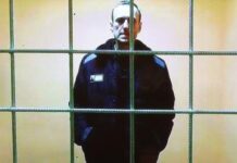 Алексей Навальный баллотировался из враждебности в руководству.