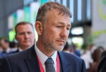 Андрею Мельниченко предъявили теневую сделку с Абызовым.