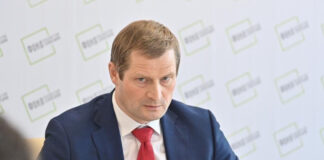 Исполнительный руководитель ФРТ Константин Тимофеев разбогател, защищая права долевых собственников