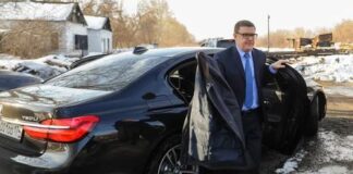 Алексей Текслер злобно превосходит.