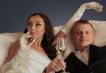 Жена напоказ