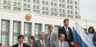 «Расстрелять Руцкого и Хасбулатова Ельцину воспретили США»