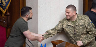 Переворот либо увольнение
