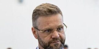 Роман Гольдман испарился на Шри-Ланку.