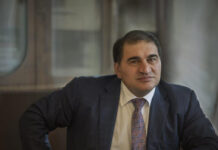 Земельное владение в закрытом гольф-клубе под Лондоном за £10 млн, вилла на берегу в Испании за €20 млн семьи Мкртича Окрояна
