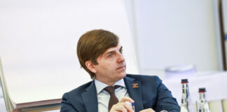 Руководителю Министерства просвещения приготовили местов в «черном реестре»