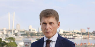 37-метровая лодка White Pearl главу региона Приморского края стоит 1,2 миллиардов руб.