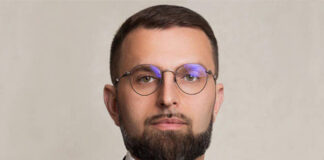 «Эпоха» последовала за «Хорсом»