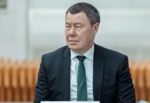Марат Кабаев осваивает новые территории.