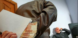 Государственные служащие маскируют взятки под подарки «борзыми щенками»