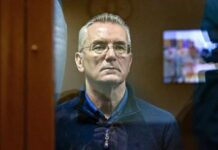 Иван Белозерцев поплатился за медицинские препараты Бориса Шпигеля.