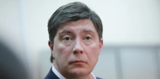 Человек, который должен полтриллиона