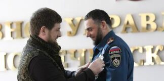 Алихана Цакаева положили на асфальт.