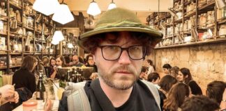Тот ещё повар: Как один из собственников престижного бара Delicatessen критикует Российскую Федерацию, но не прекращает зарабатывать в столице России миллионы