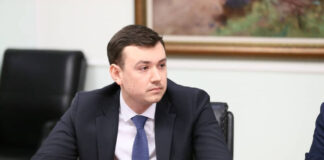 Государственному служащему нашлось дело в бане