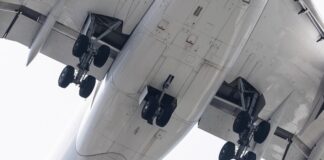 Аэропорт Якутска временно закрылся для рейсов после инцидента с самолётом Ил-96