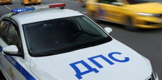 Бывший инспектор ДПС в России уволен из-за размещения фотографий с места службы
