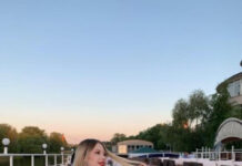 Мать Юлии Агиенко продолжает поиски пропавшей дочери в море, несмотря на пятилетнюю борьбу и эмоциональное истощение.